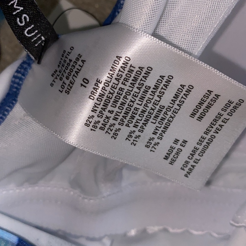 NEW Dreamsuit bathing suit - Picture 10 of 11